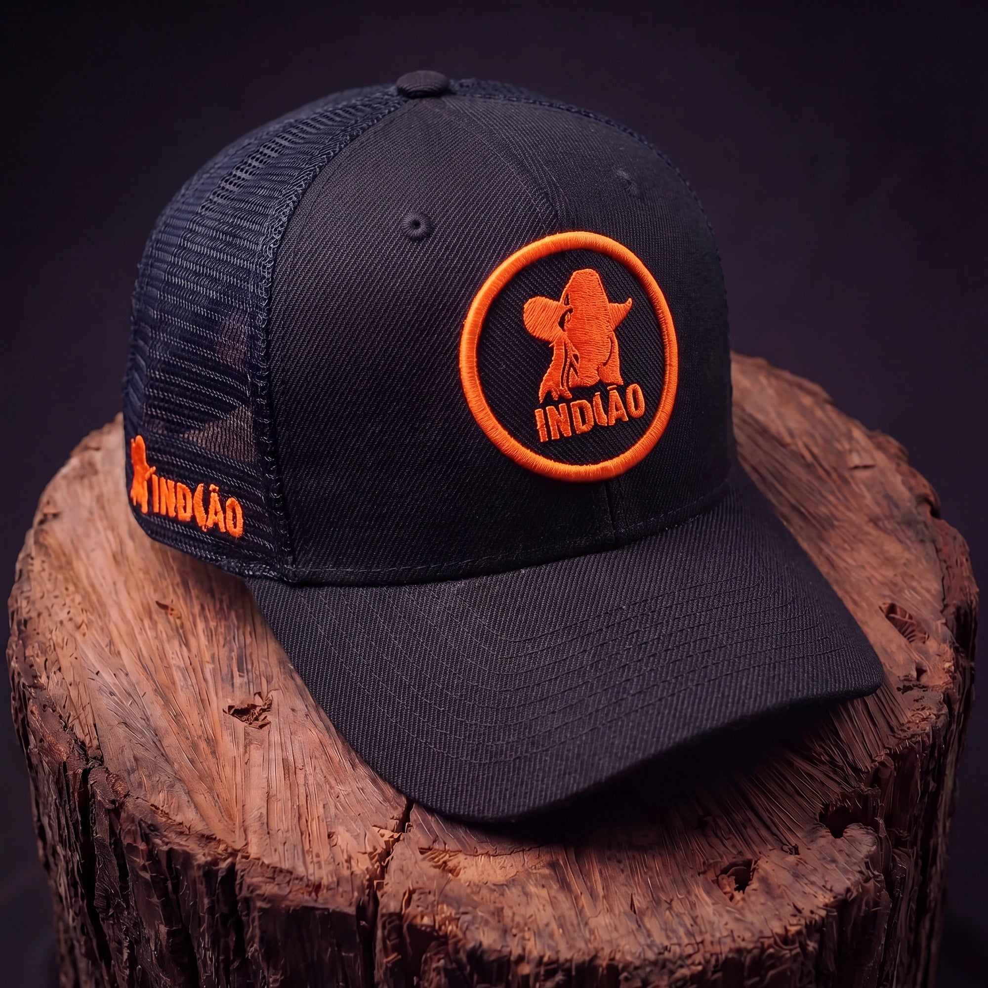 Boné Trucker - Silhueta - Preto e Laranja