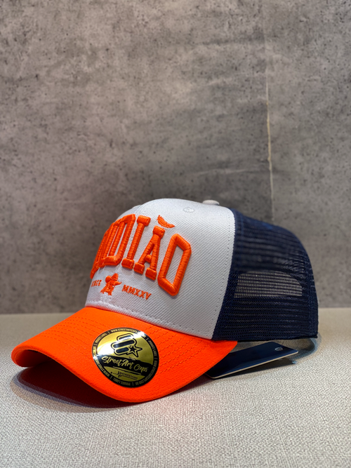 Boné Trucker - Indiao - Branco, Laranja e Azul